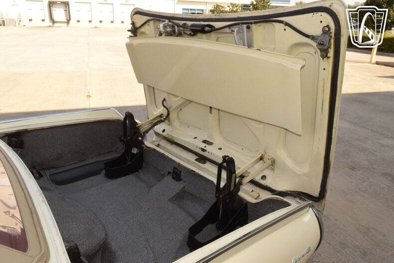 1963 Ford Thunderbird