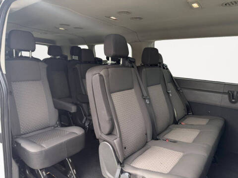 2023 Ford Transit 350 XLT