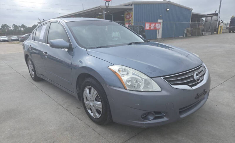 2011 Nissan Altima S photo 6