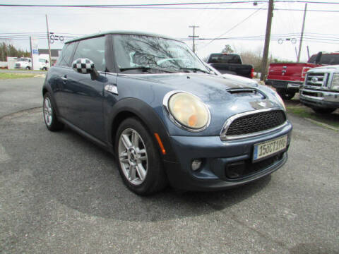 2011 MINI Cooper for sale at Auto Outlet Of Vineland in Vineland NJ