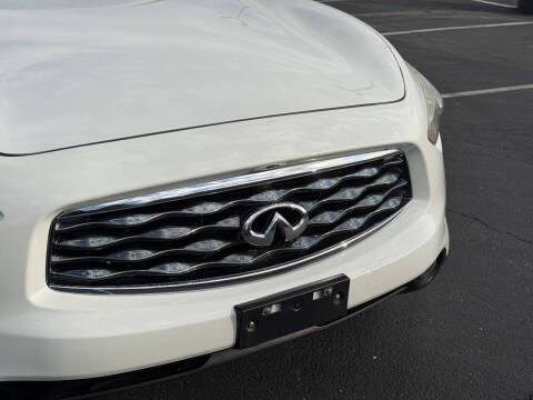 2011 Infiniti FX35