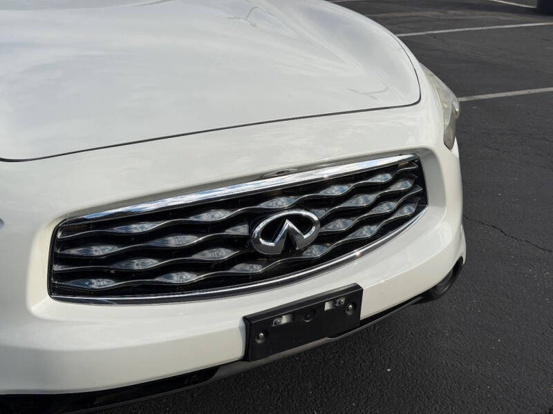 2011 Infiniti FX35