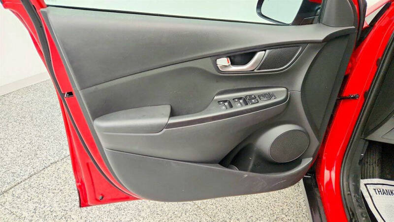 2022 Hyundai Kona Electric SEL