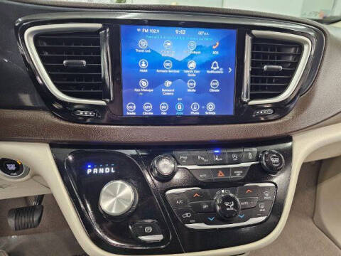 2020 Chrysler Pacifica Touring