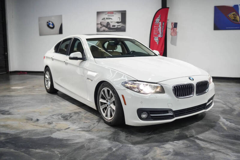 2015 BMW 5 Series 528i