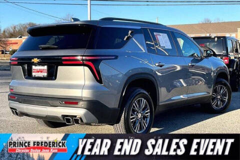 2025 Chevrolet Traverse LT