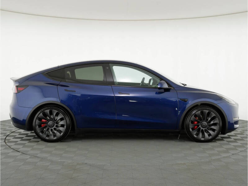 2023 Tesla Model Y Performance