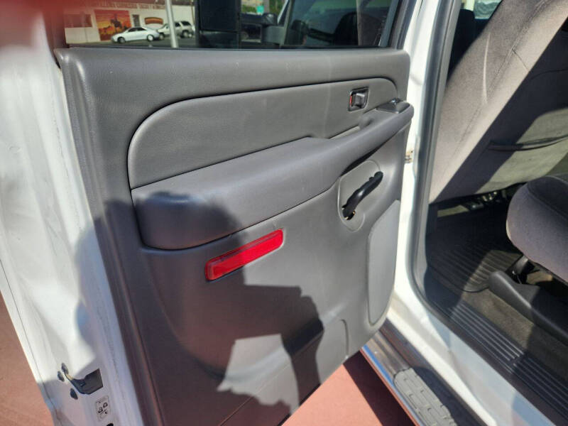 2007 GMC Sierra 2500HD Classic SL1