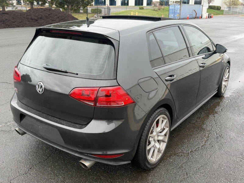 2017 Volkswagen Golf GTI SE