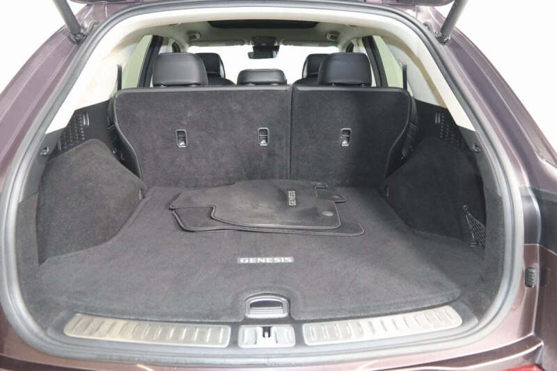 2022 Genesis GV70 2.5T Standard