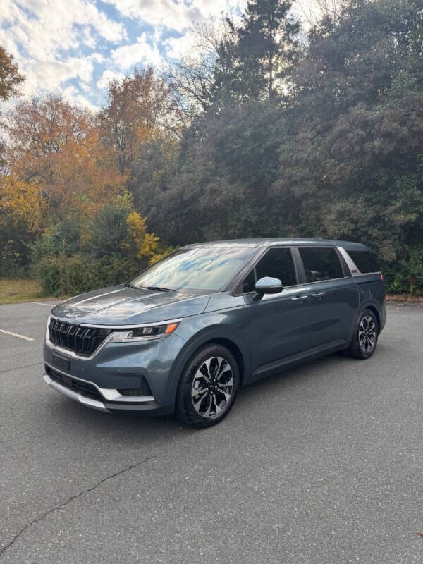 2024 Kia Carnival EX