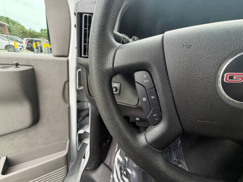 2022 GMC Savana 2500