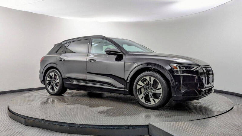 2021 Audi e-tron quattro Premium