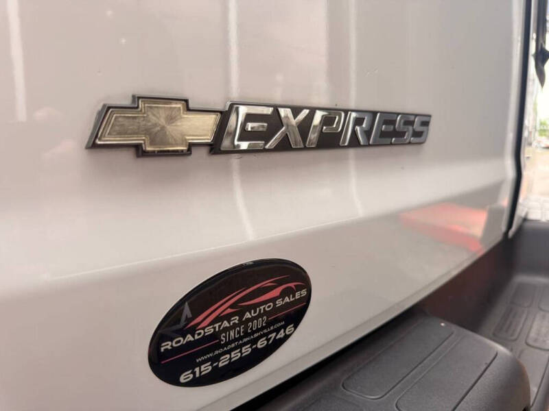 2022 Chevrolet Express 2500
