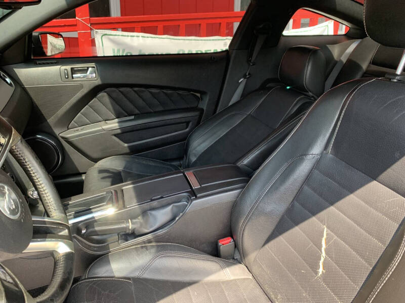 2010 Ford Mustang V6 Premium