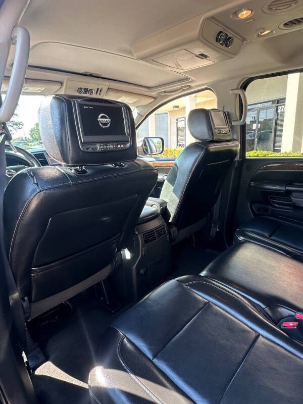 2014 Nissan Armada SV