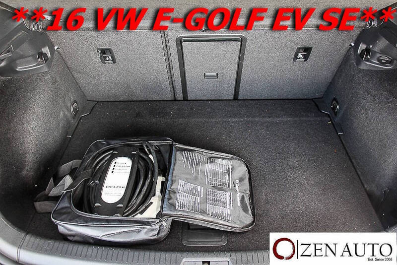 2016 Volkswagen e-Golf SE