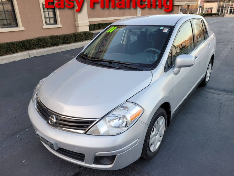 2011 Nissan Versa 1.8 SL