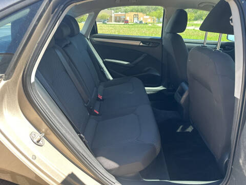 2015 Volkswagen Passat 1.8T S