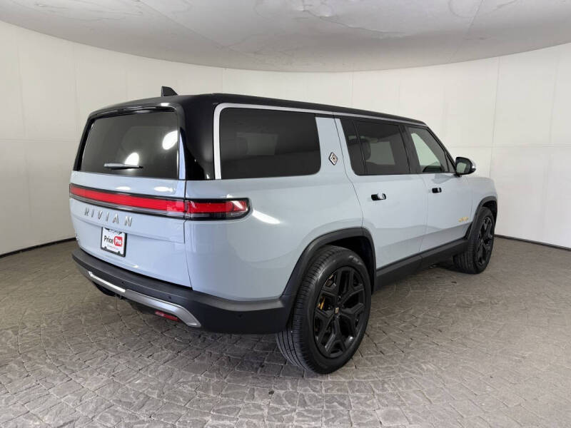2022 Rivian R1S Launch Edition