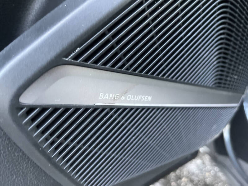 2018 Audi Q5 2.0T quattro Premium Plus