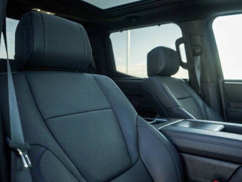 2024 Toyota Tundra Platinum HV