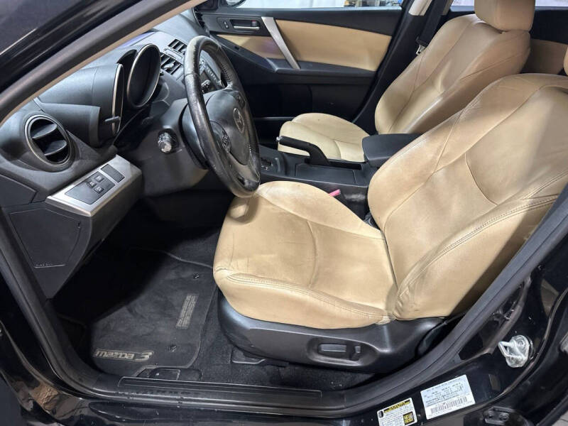 2013 Mazda MAZDA3 i Grand Touring