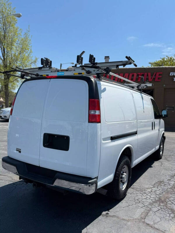 2016 Chevrolet Express 2500