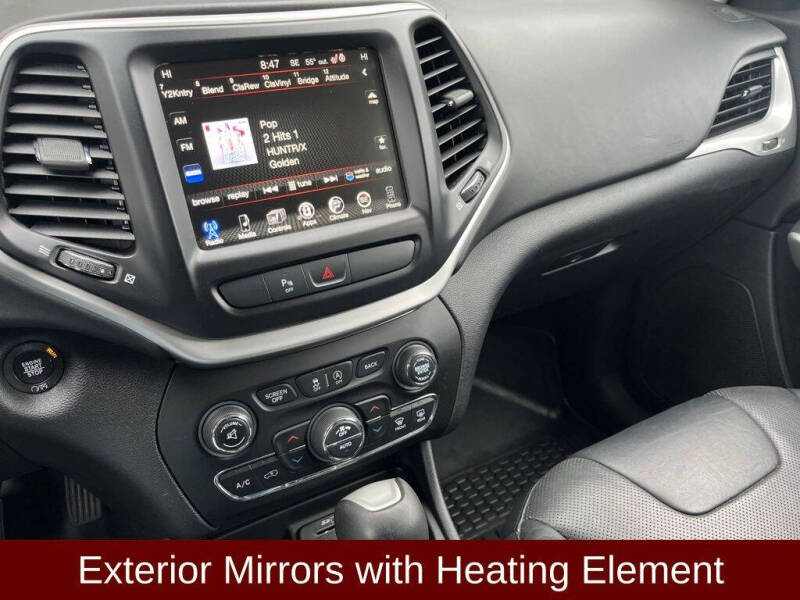 2017 Jeep Cherokee Overland