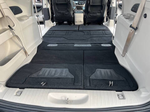 2017 Chrysler Pacifica Touring-L Plus