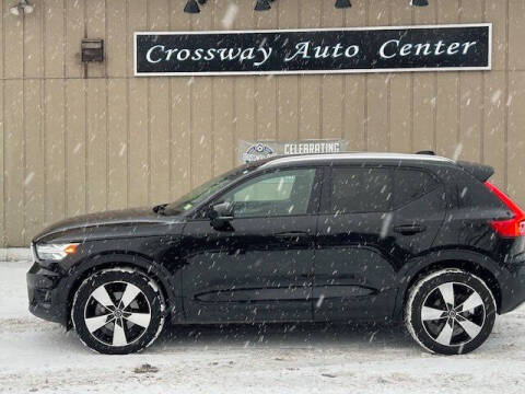 2020 Volvo XC40 T5 Momentum