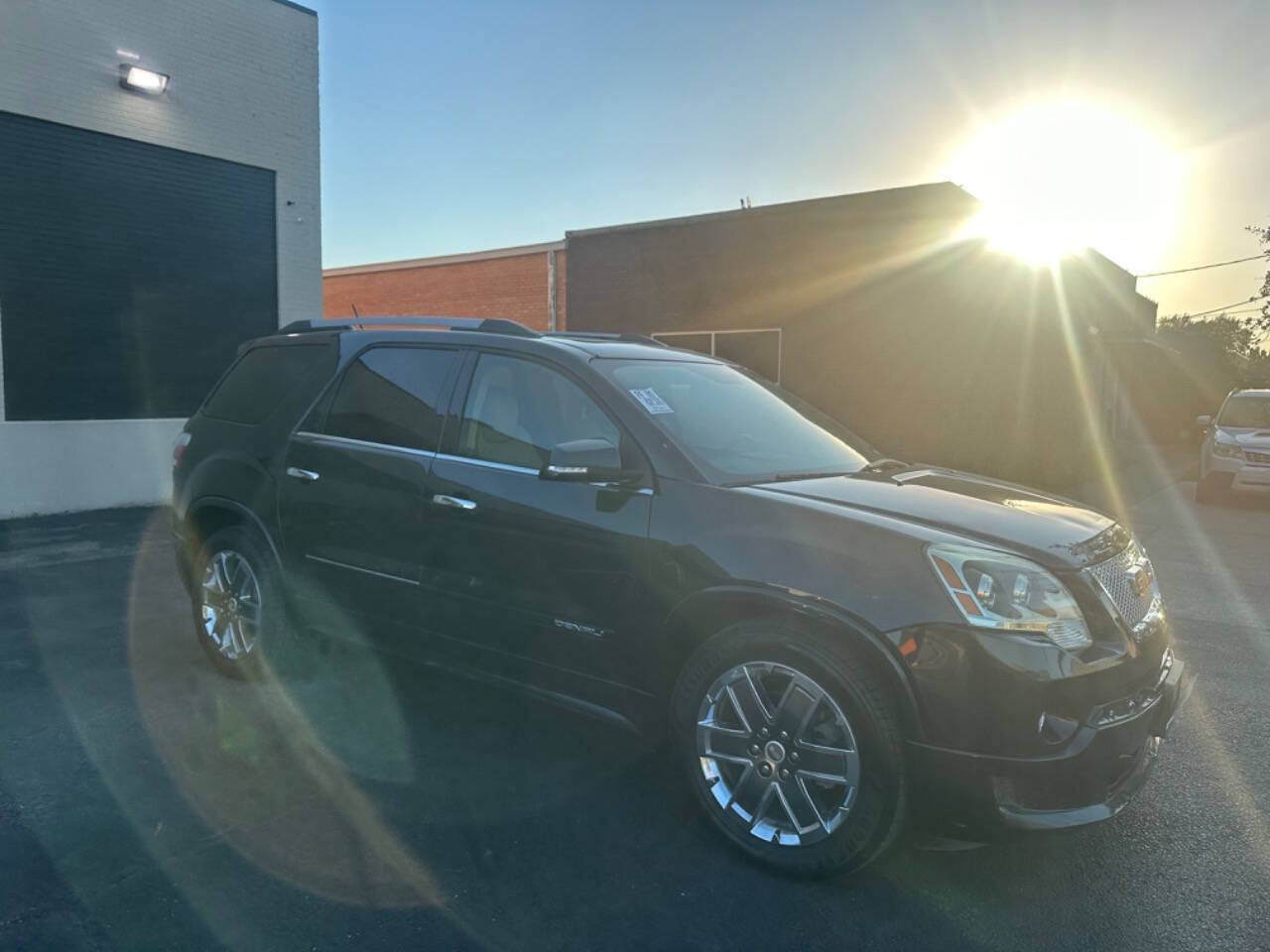 2012 GMC Acadia for sale at Sarenco Auto Inc in Dallas, TX