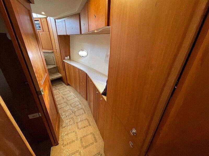 2000 SILVERTON 453 MotorYacht