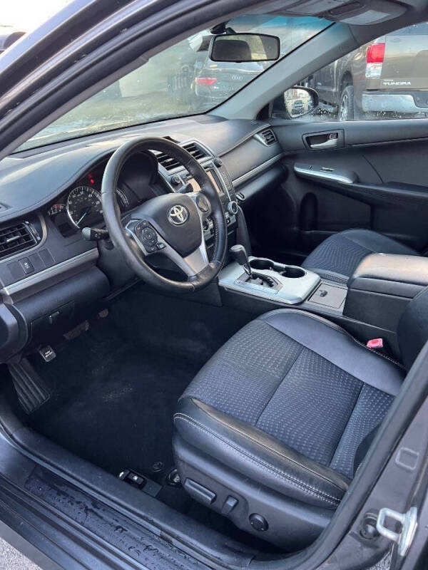2012 Toyota Camry SE