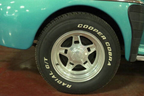 1948 Ford Super Deluxe