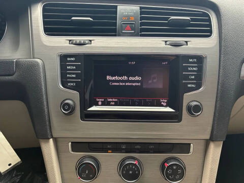 2015 Volkswagen Golf TSI S