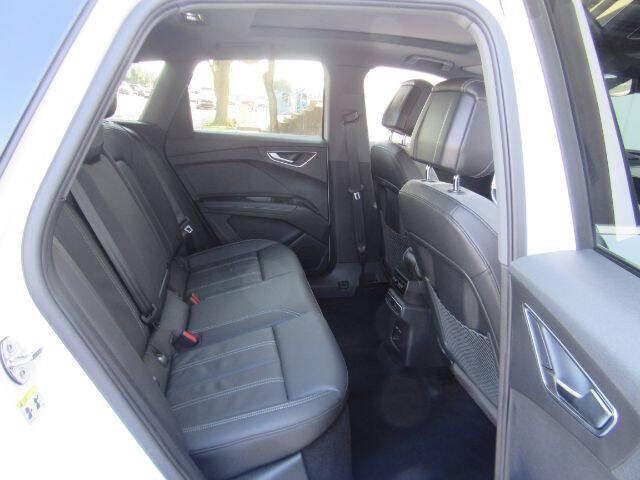 2022 Audi Q4 e-tron quattro Premium Plus 50