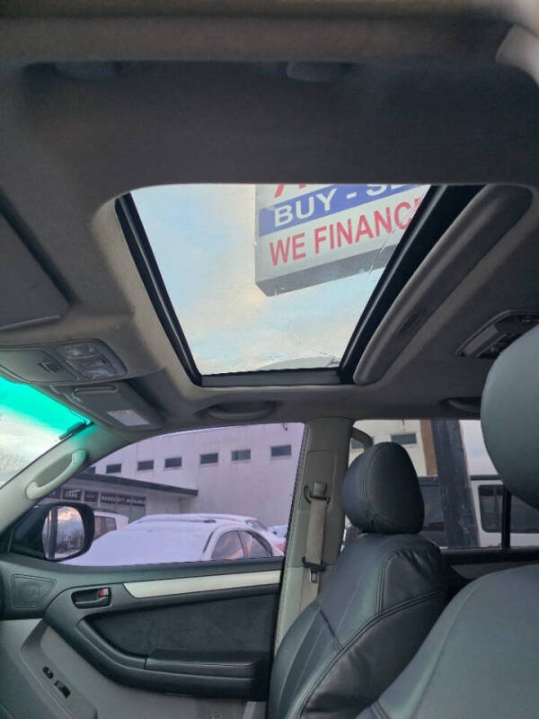 2004 Toyota 4Runner SR5