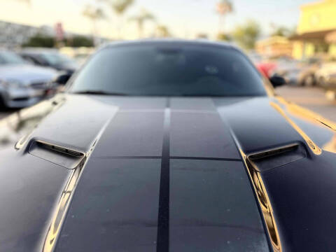 2017 Dodge Challenger SXT