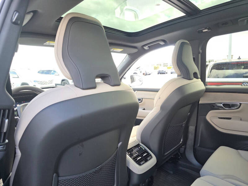 2026 Volvo XC90 B6 Core