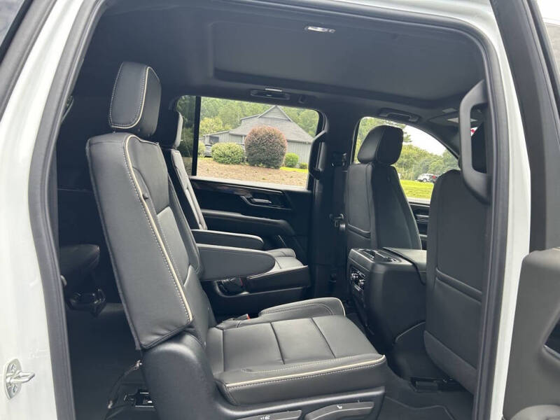 2025 GMC Yukon XL Elevation