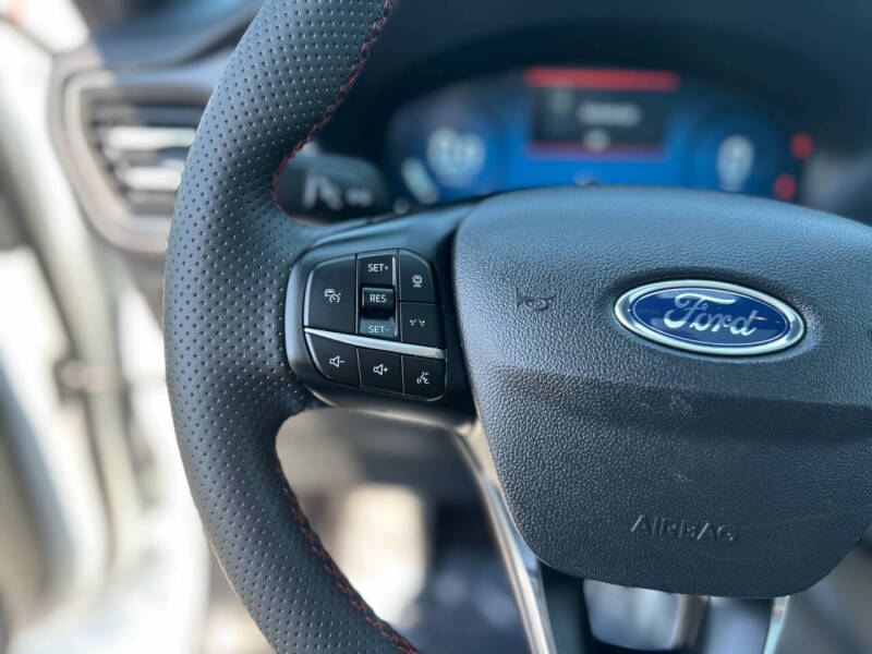 2023 Ford Escape ST-Line Select