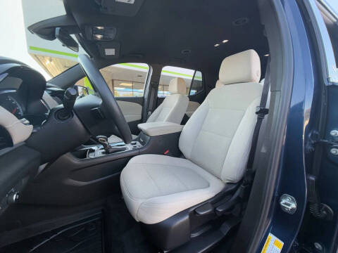 2022 Chevrolet Traverse LS