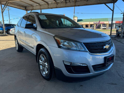 2017 Chevrolet Traverse for sale at EAGLE AUTO SALES in Corsicana TX