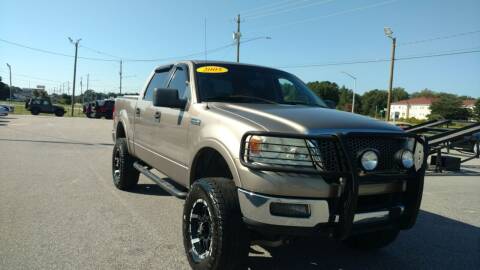 2005 Ford F-150 for sale at Kelly & Kelly Supermarket of Cars in Fayetteville NC