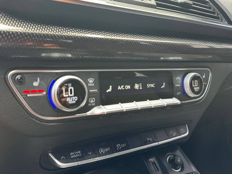 2022 Audi SQ5 3.0T quattro Premium Plus