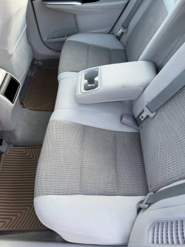 2013 Toyota Camry Hybrid