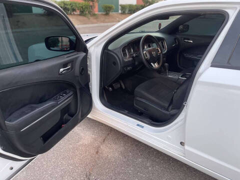 2013 Dodge Charger SE