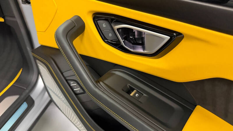2022 Lamborghini Urus