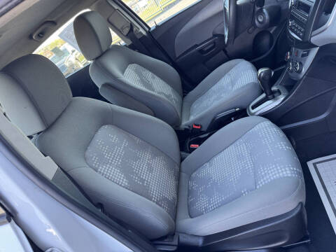 2016 Chevrolet Sonic LS Auto